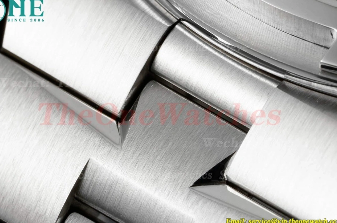 Stk Blue ZF SS A5100 4500V SS Overseas 0406